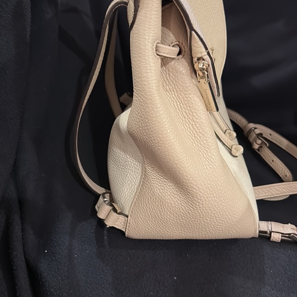 Kate Spade pedal leather adjustable, backpack in beige and tan - Picture 3 of 9